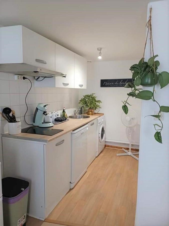 Duplex A La Gare Du Mans Bed & Breakfast Le Mans Bagian luar foto